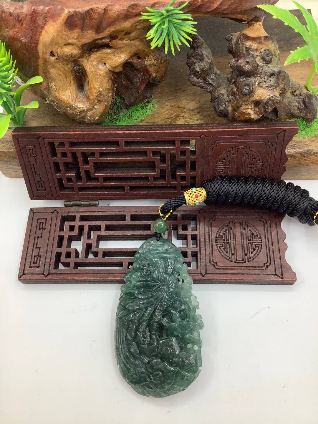 凤穿牡丹