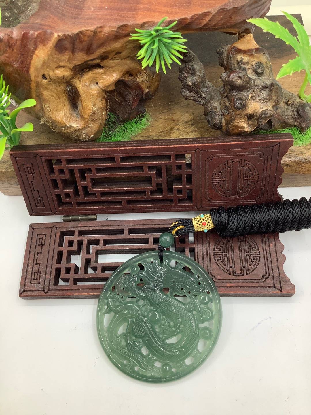 龙行天下
