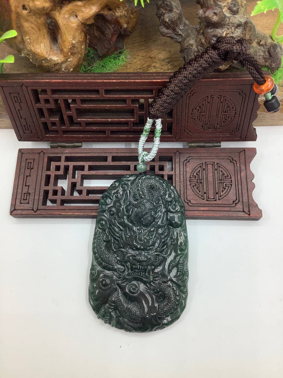龙行天下