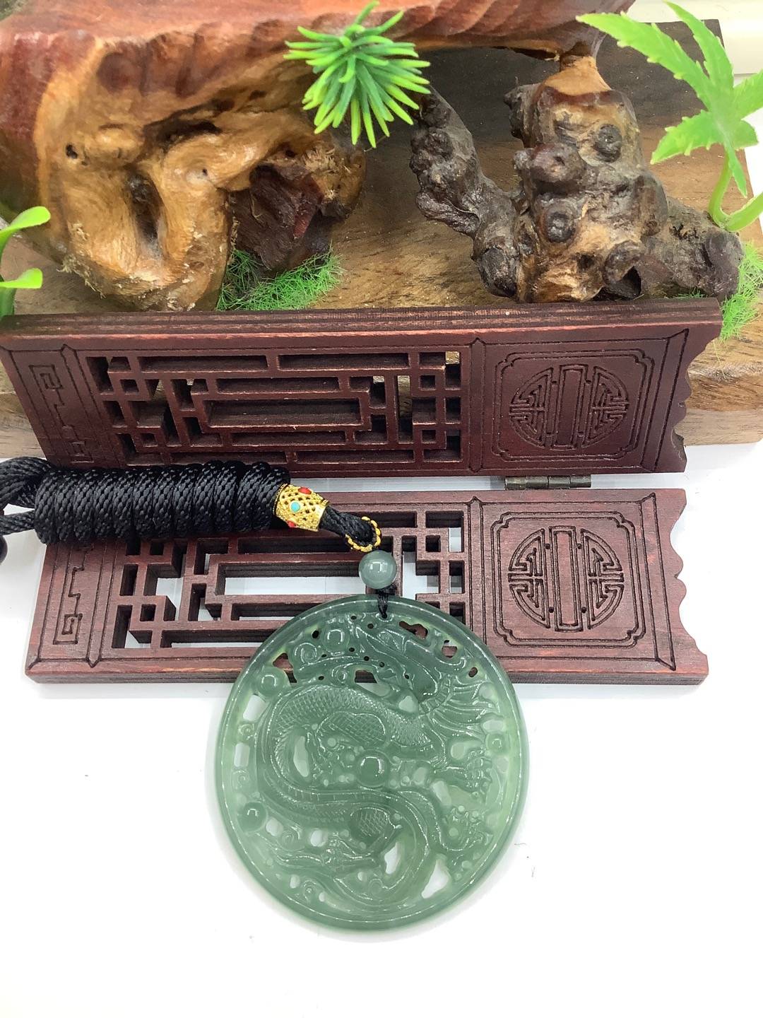 龙行天下