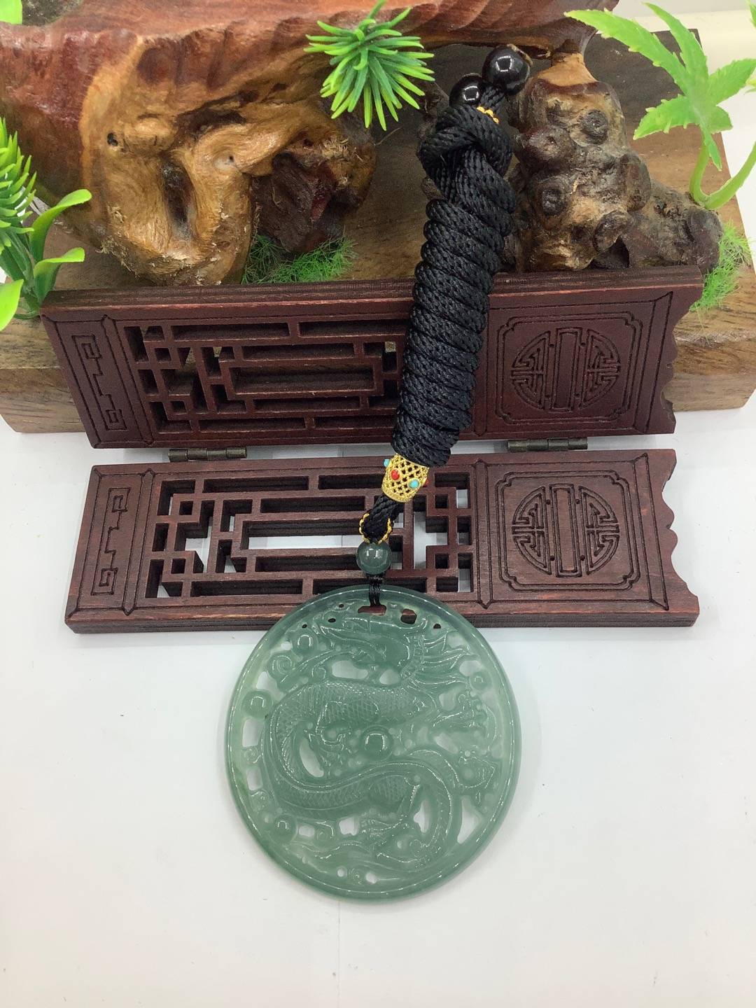 龙行天下
