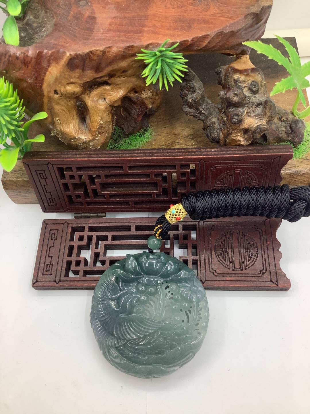 凤戏牡丹