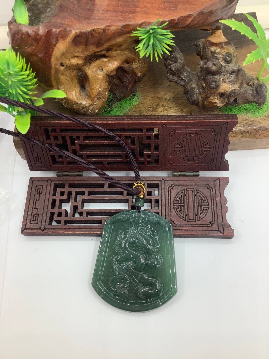 龙行天下