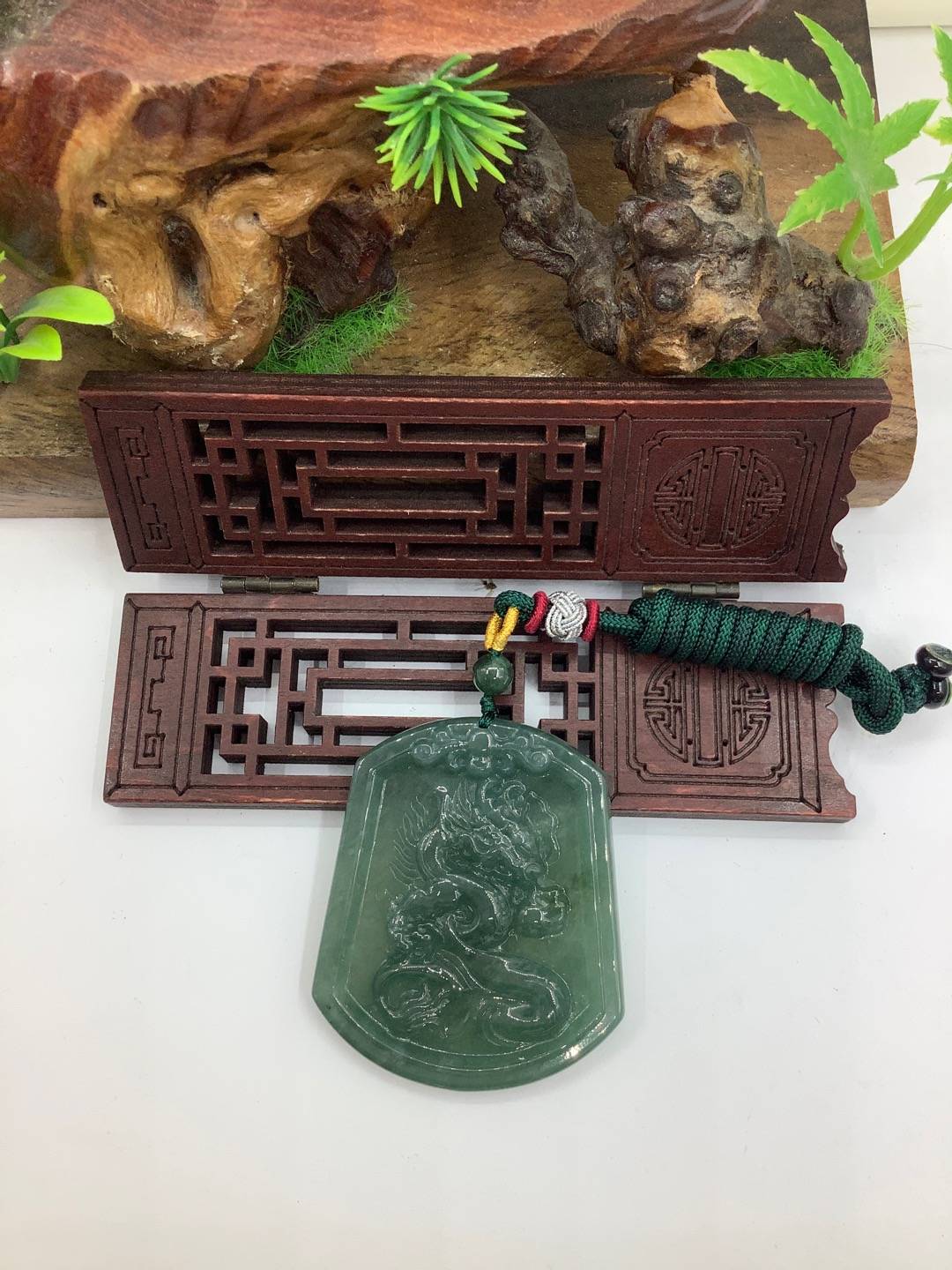 龙行天下