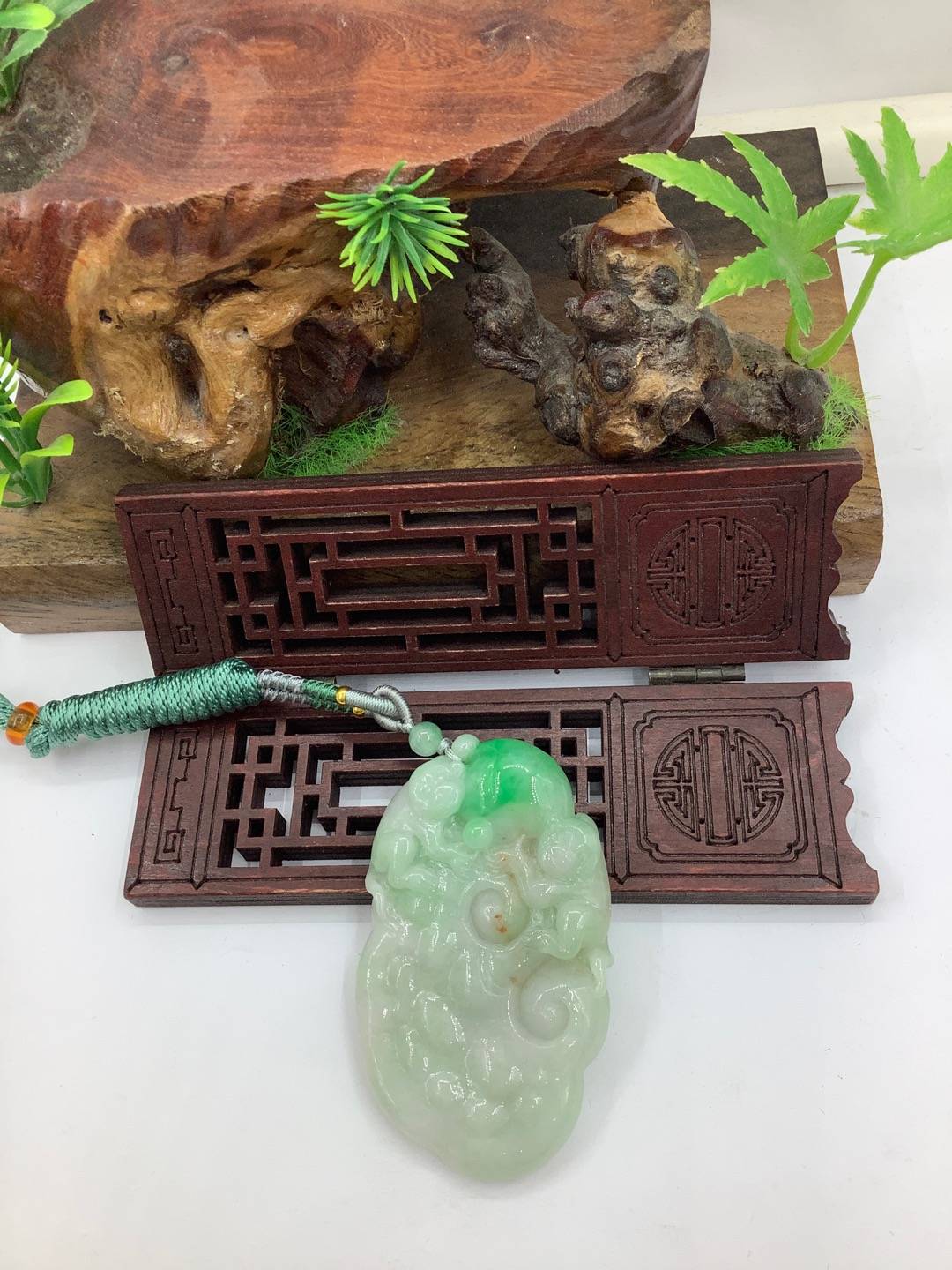 灵猴献寿