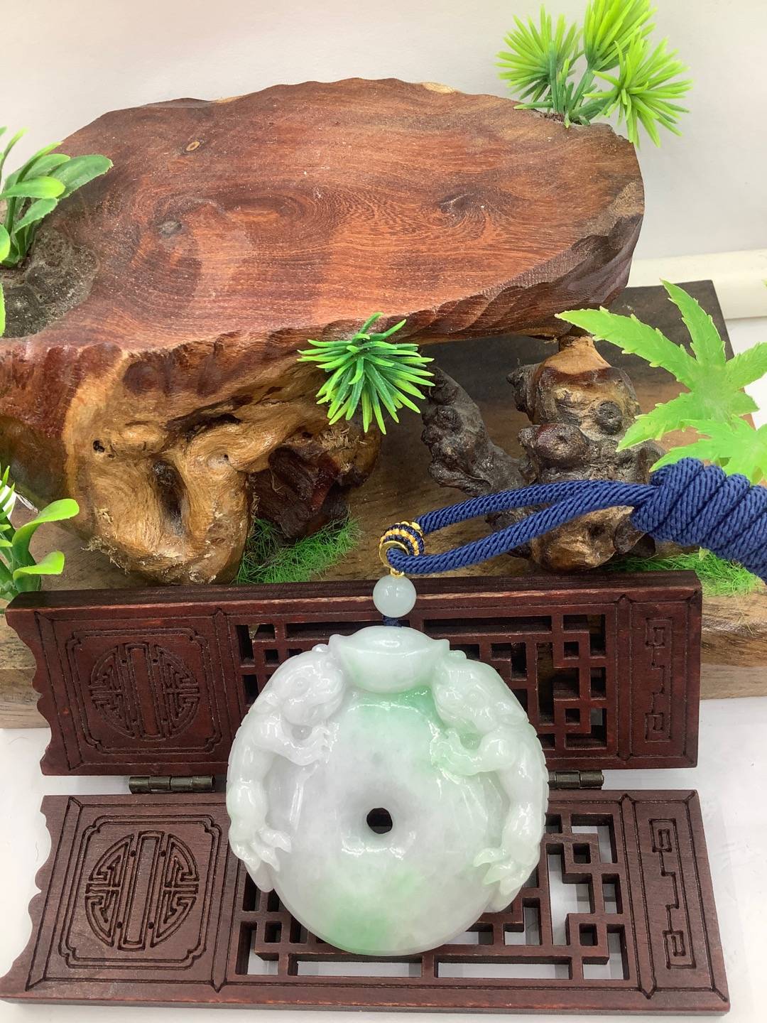 招财纳福