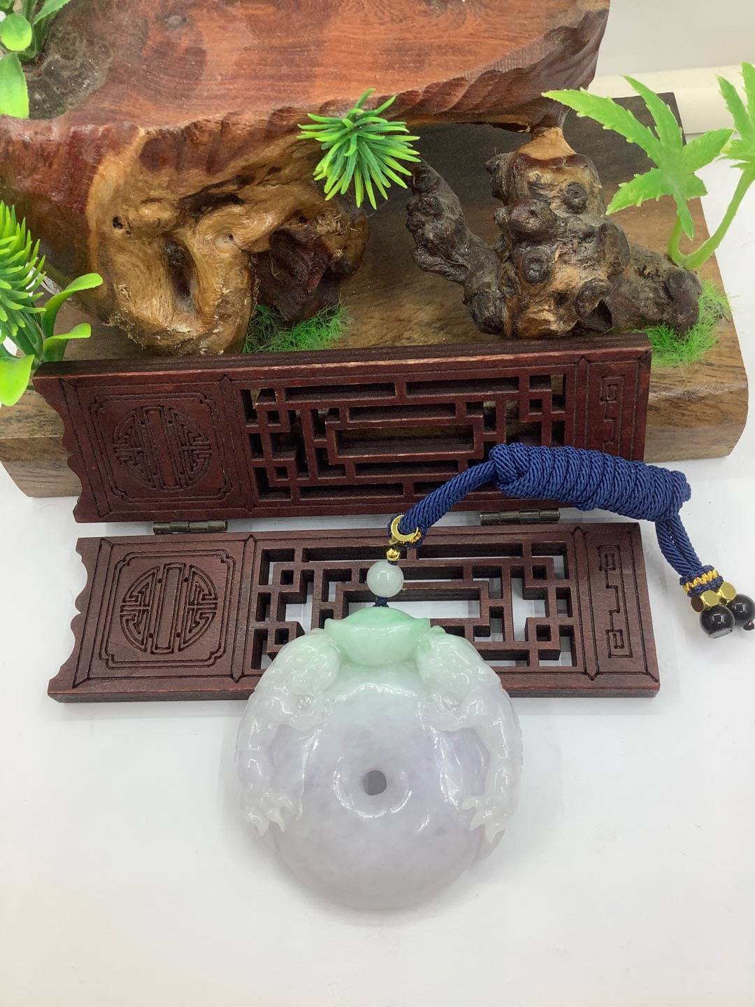 招财纳福