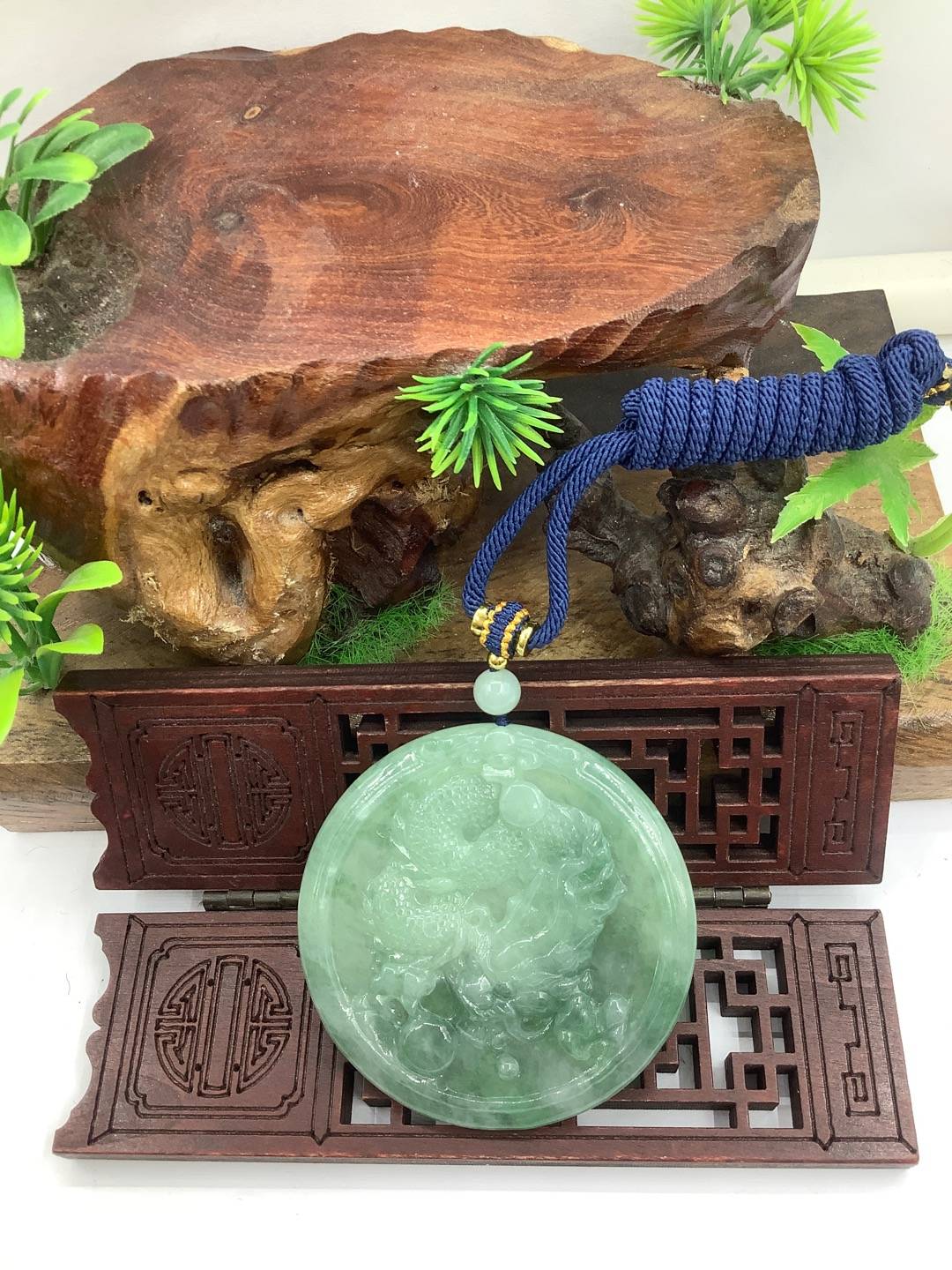 龙行天下