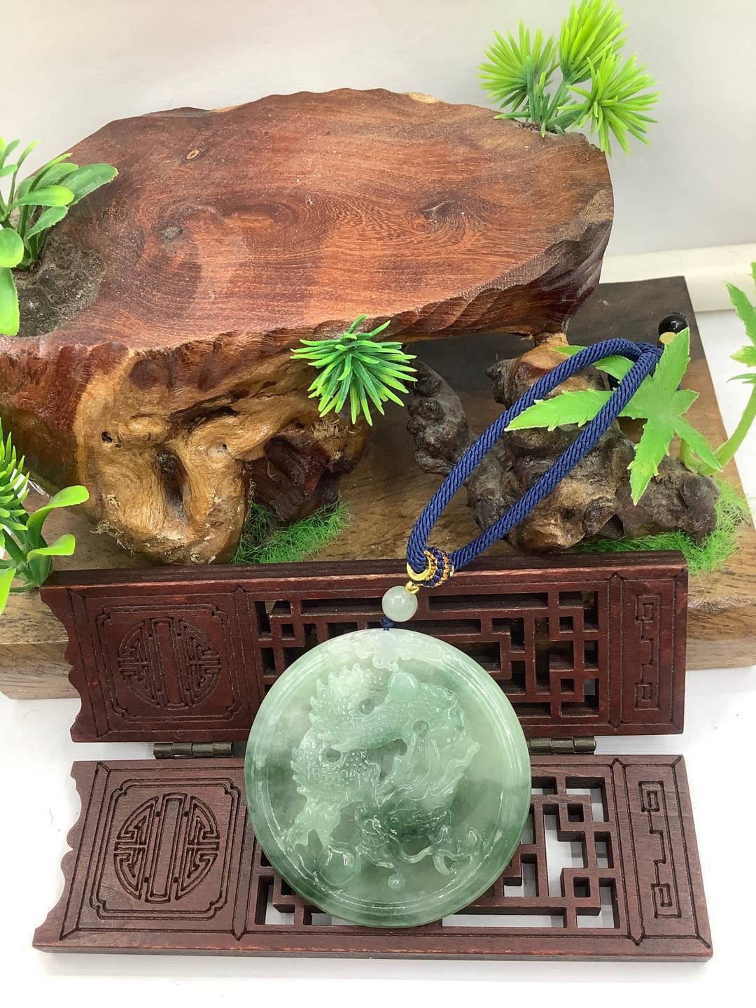 龙行天下