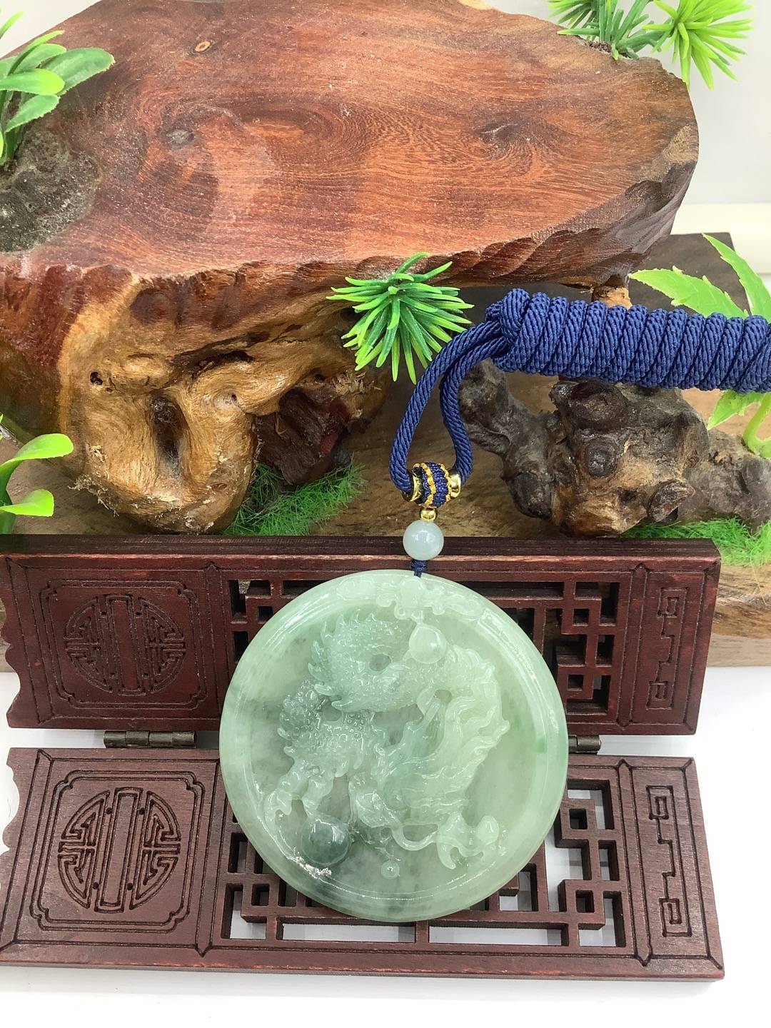 龙行天下