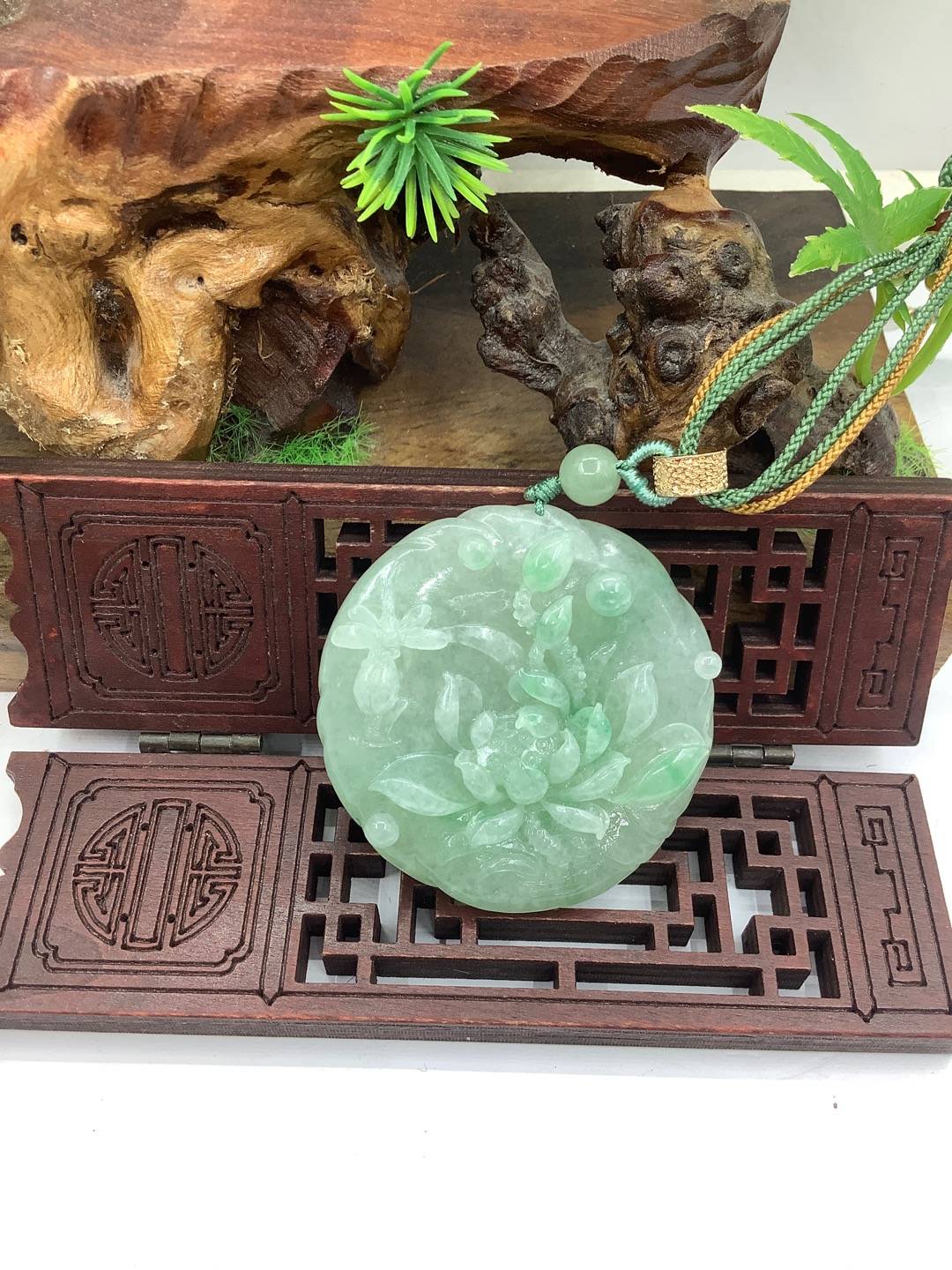 一品青莲