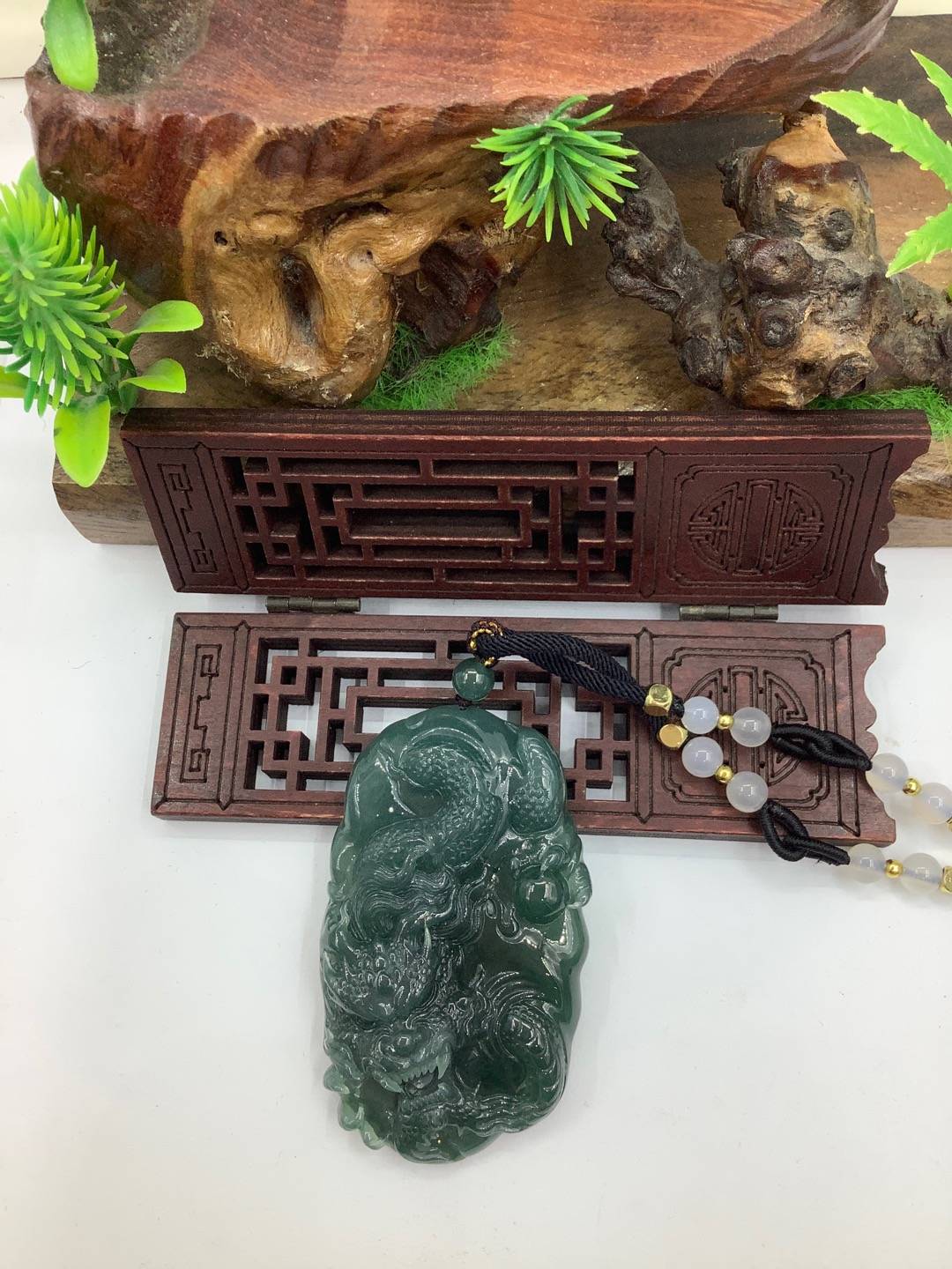 龙行天下