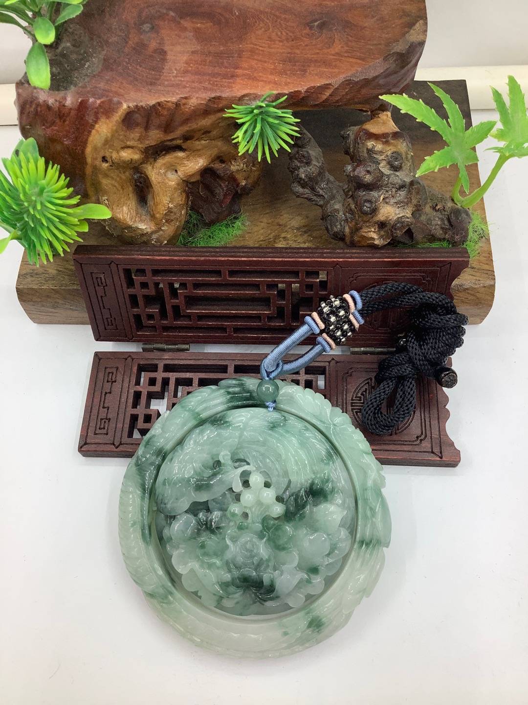 凤戏牡丹