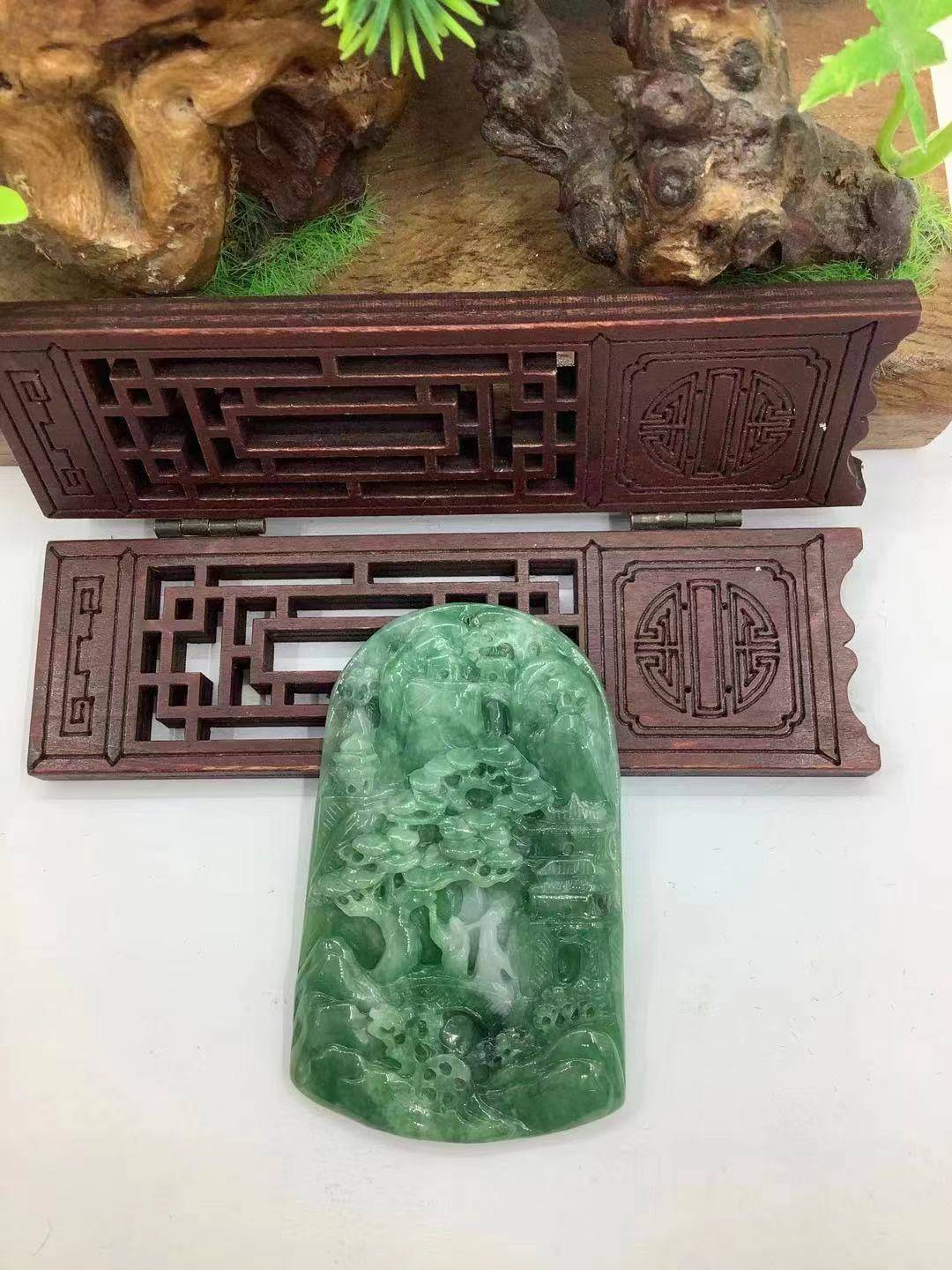 溪水行旅