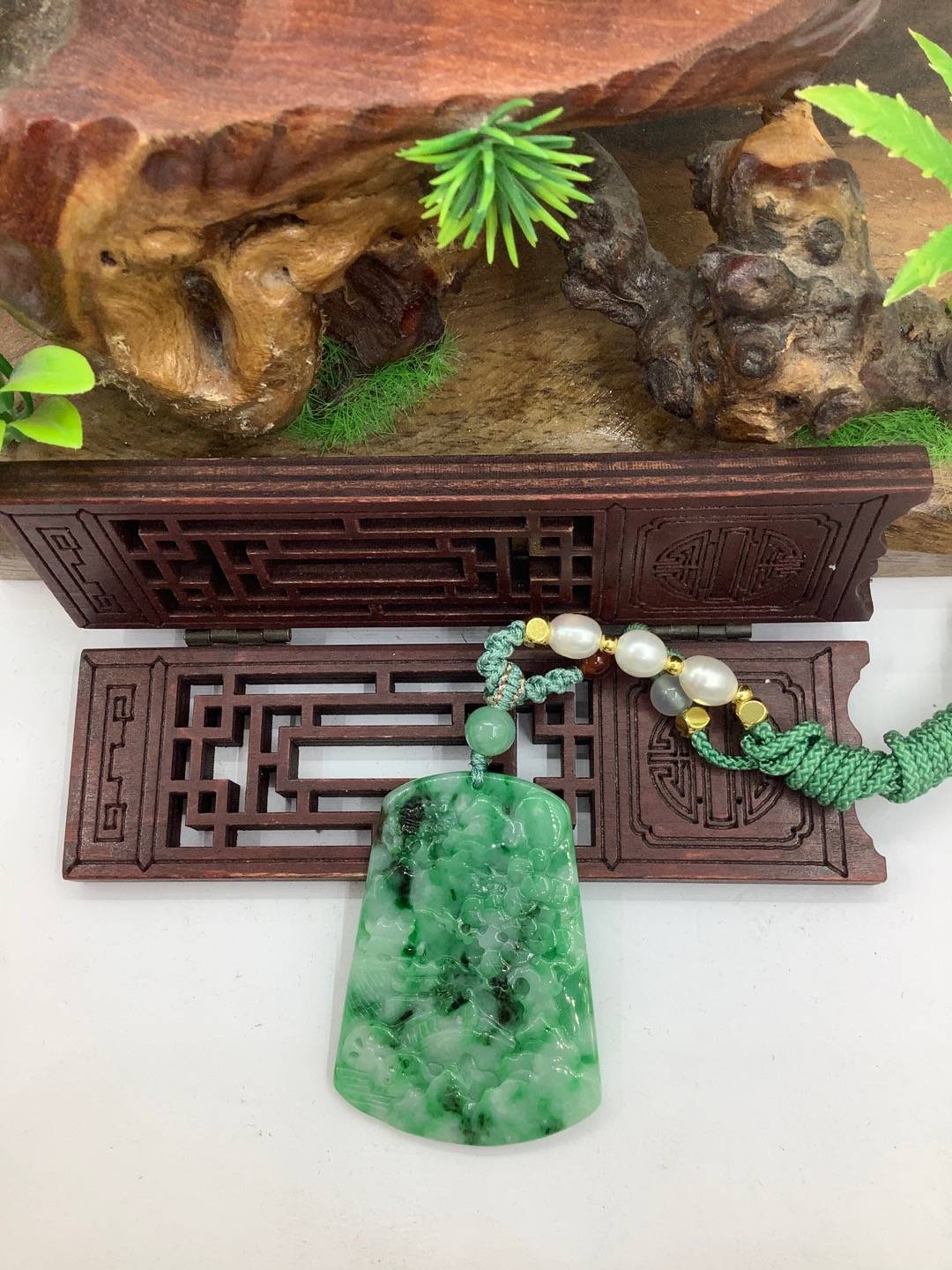 溪水行旅