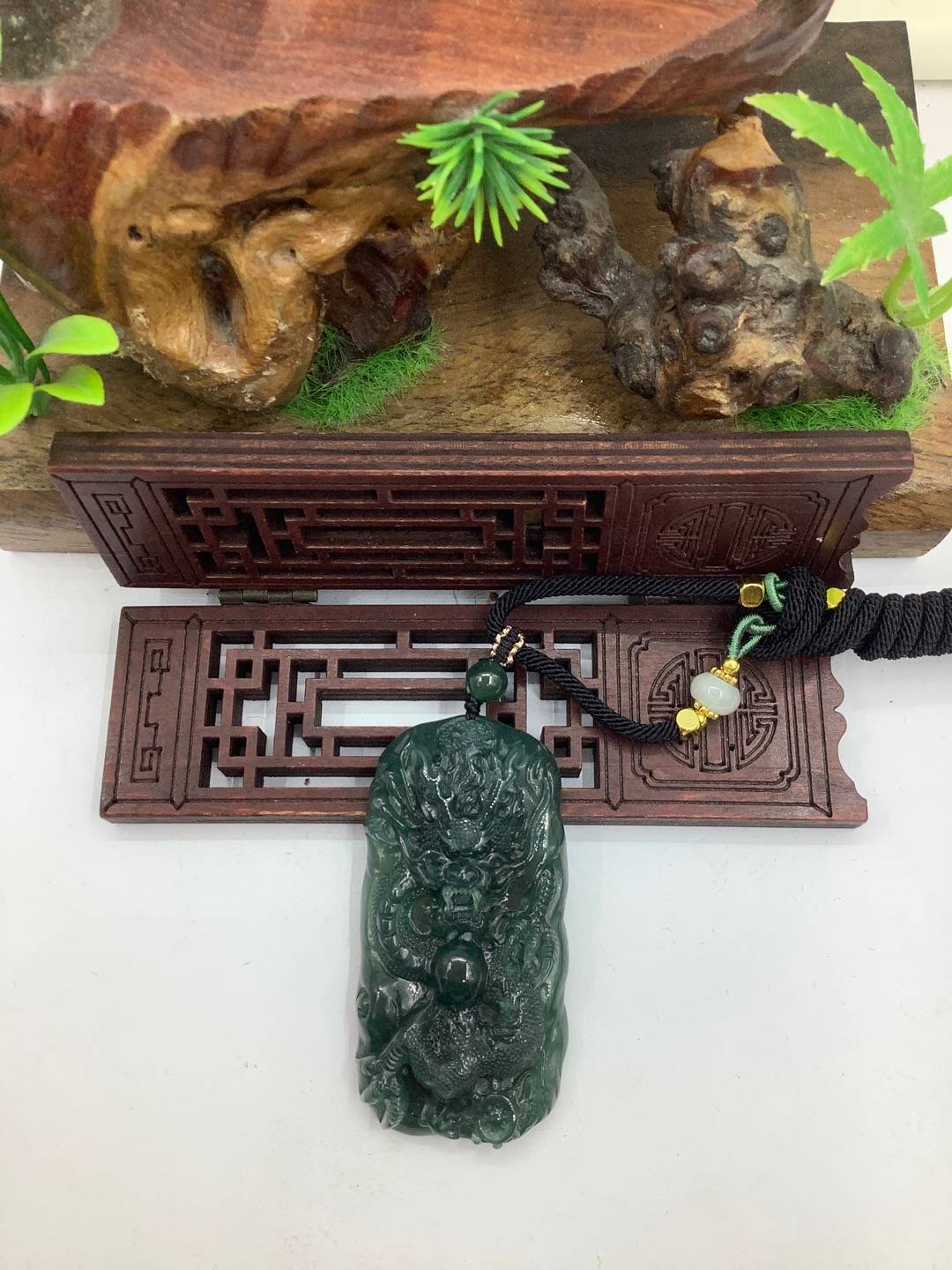 龙行天下