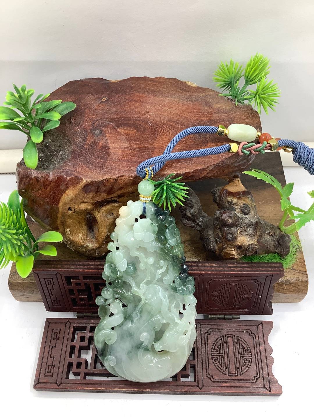 鹿梅同春