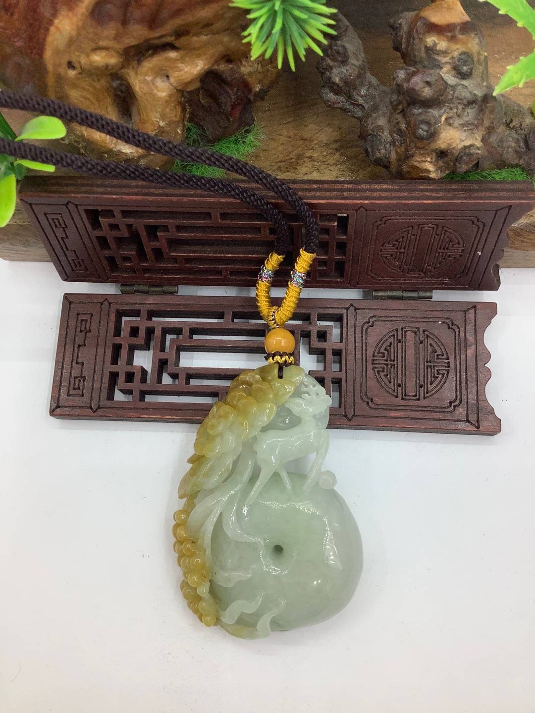 鹿梅同春