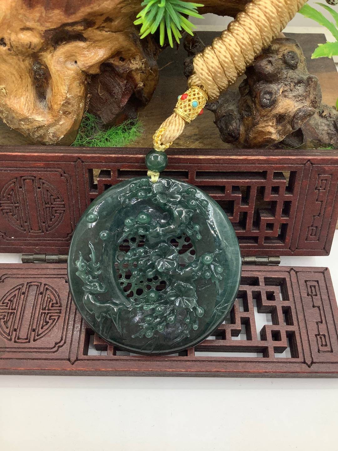 鹿梅同春