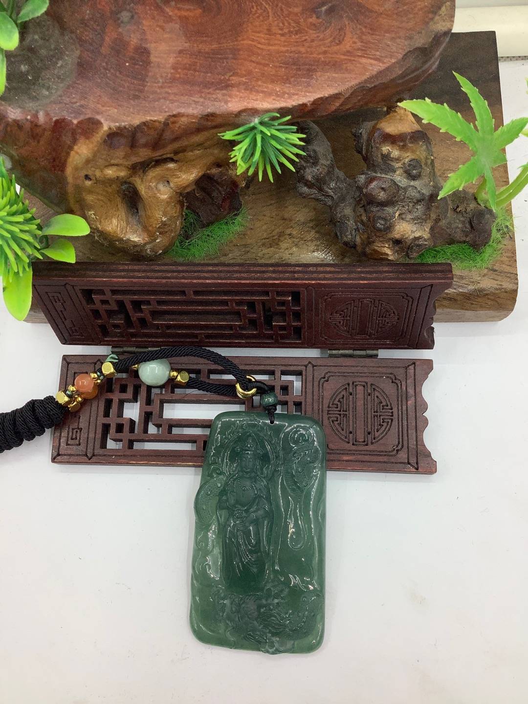 神龙护主