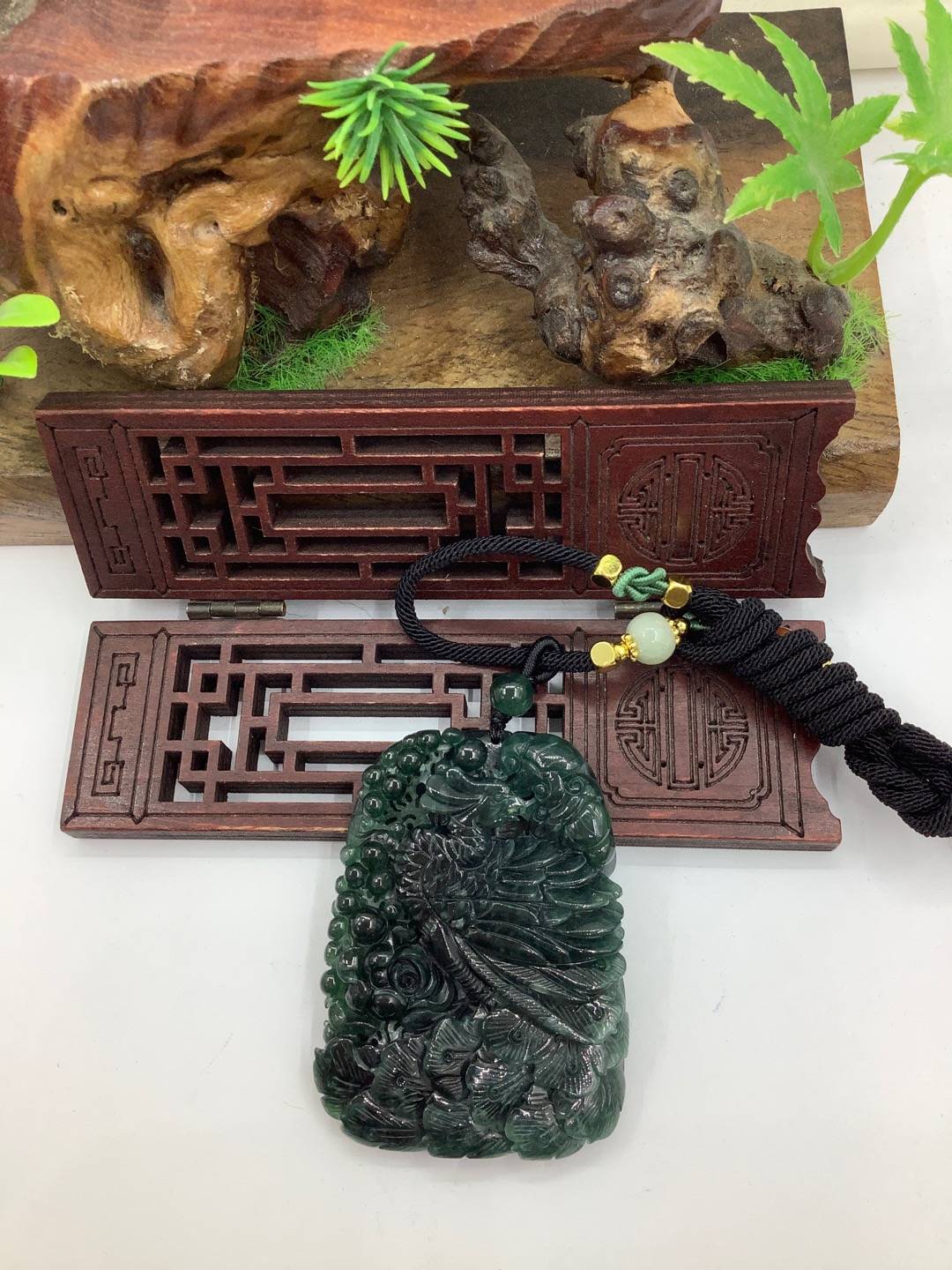 凤穿牡丹