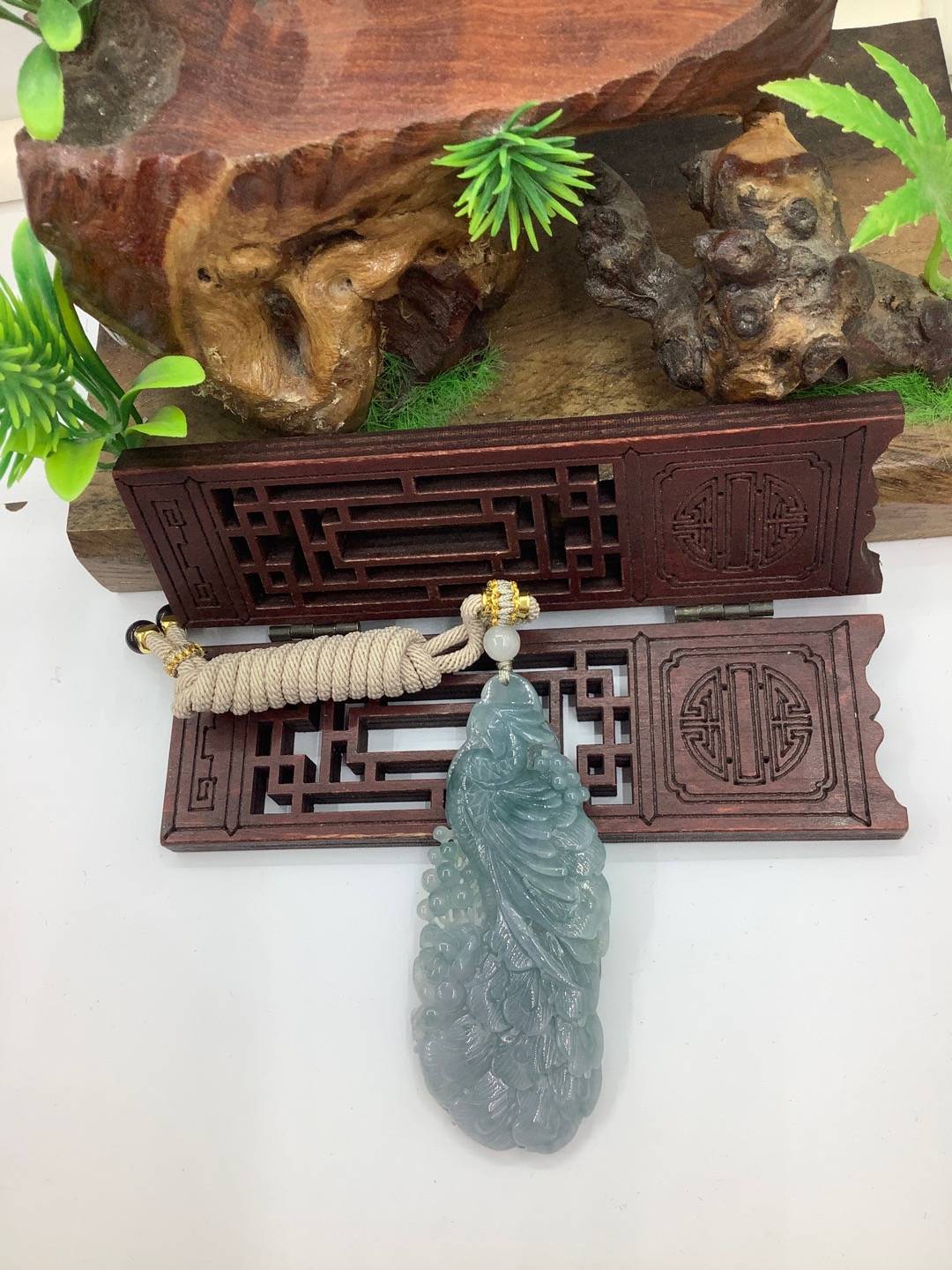 凤穿牡丹