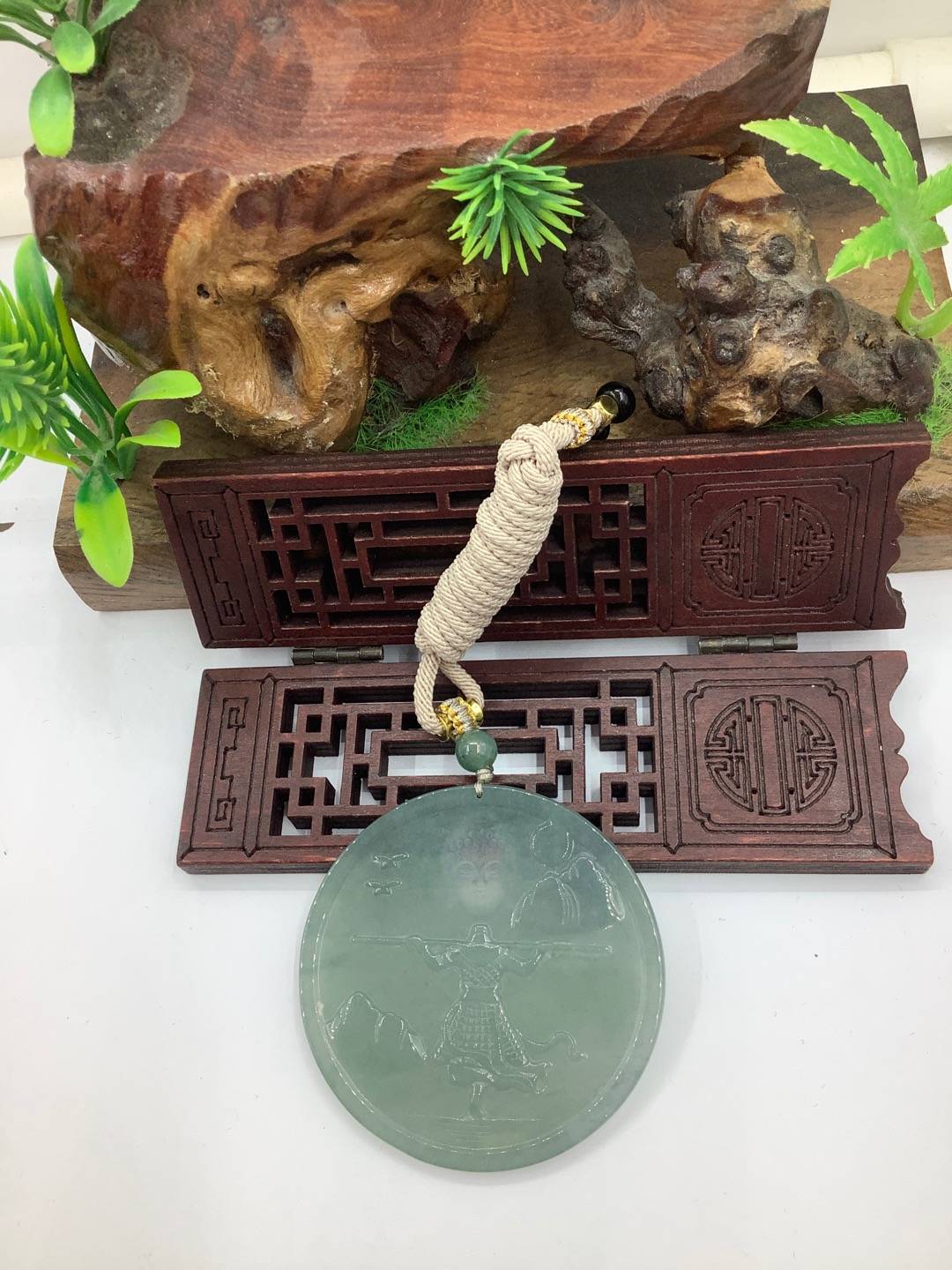 佛观天下