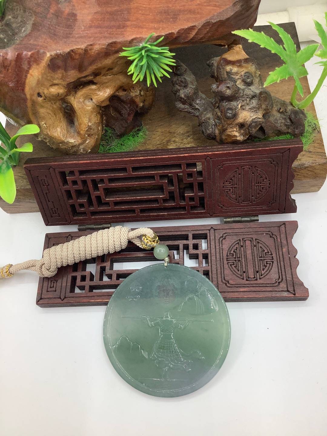 佛观天下