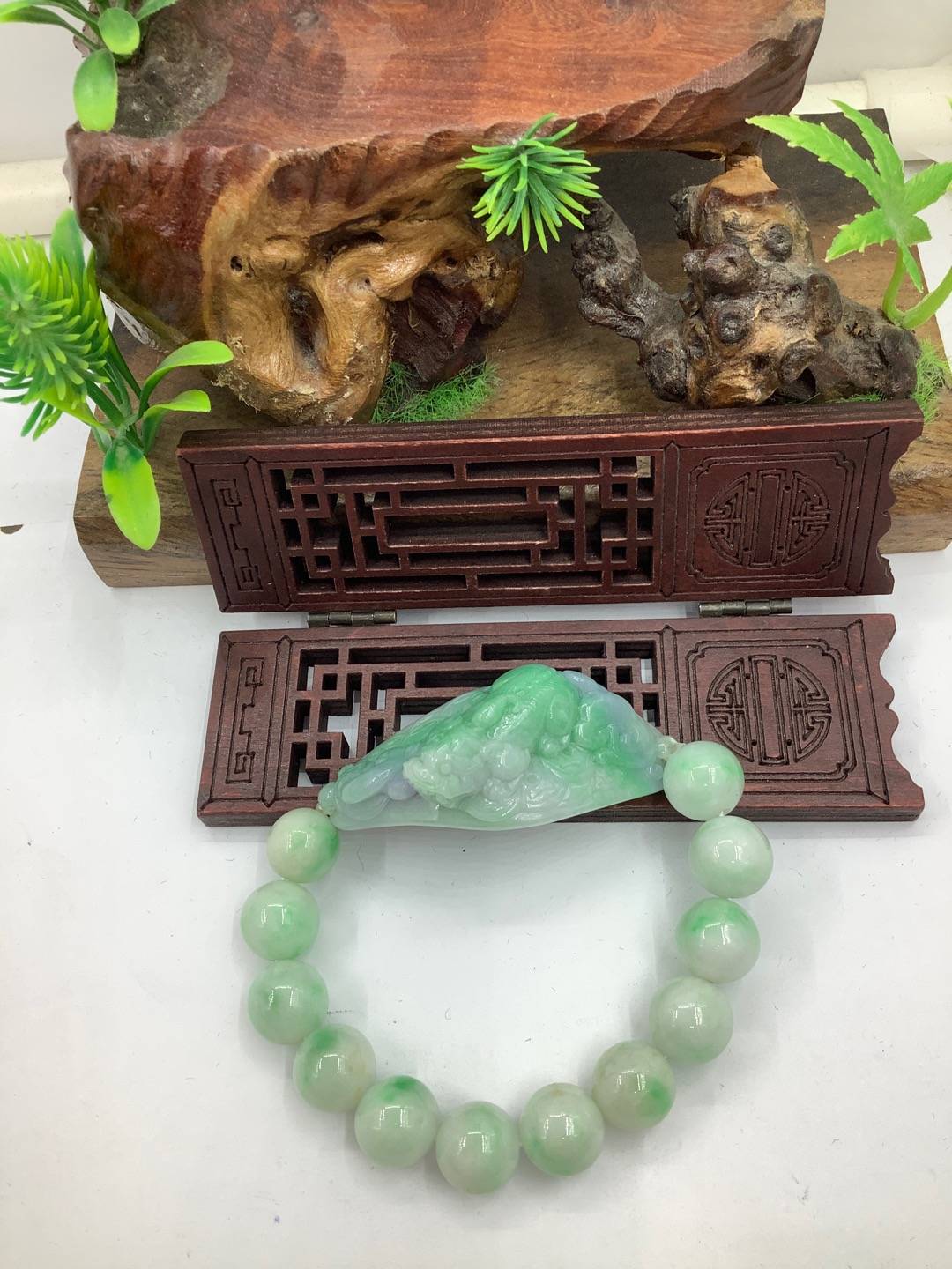 招财纳福