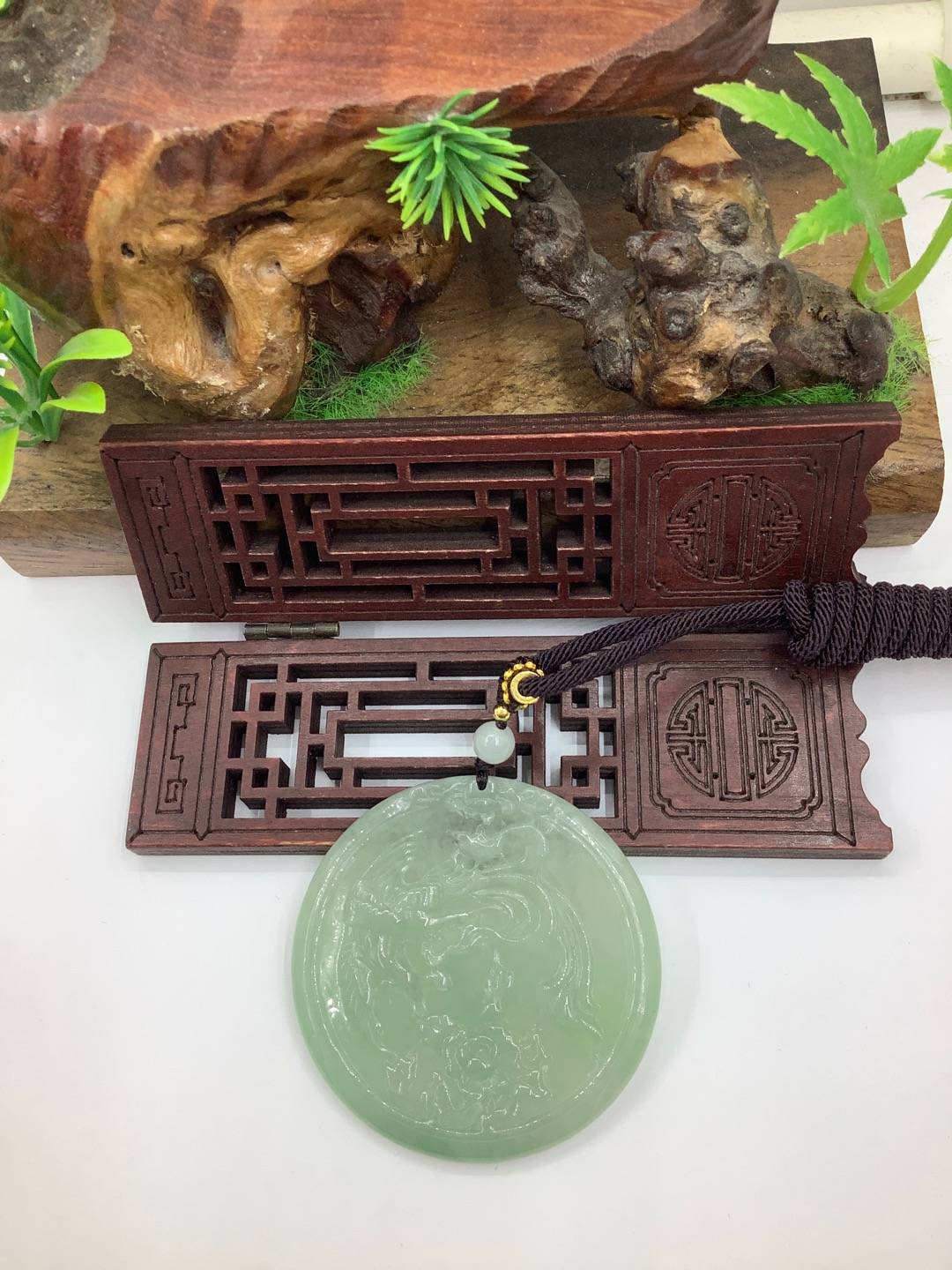 凤戏牡丹