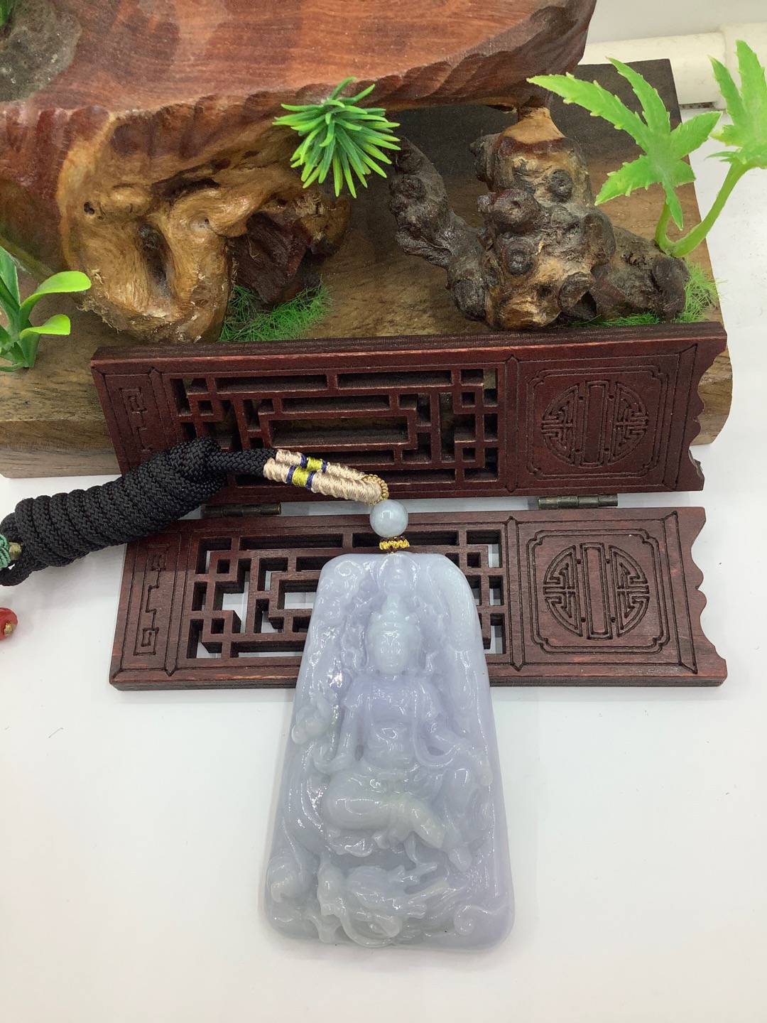 神龙护主