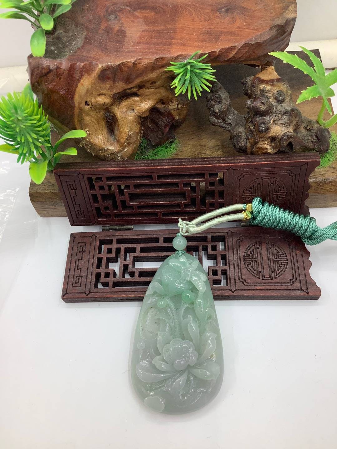 一品青莲