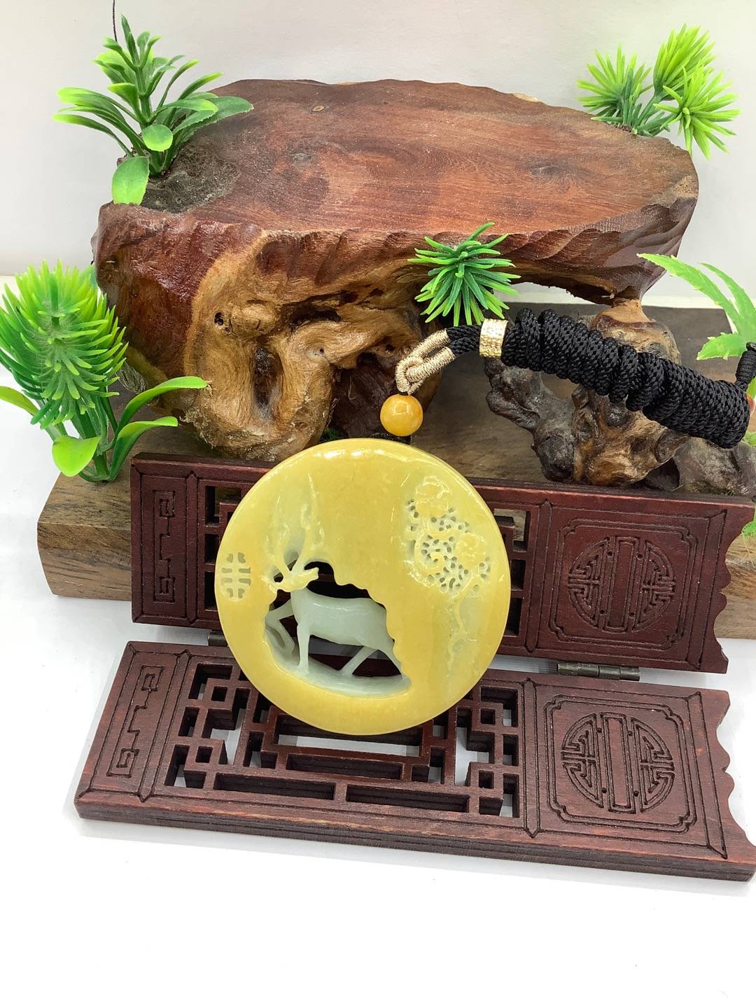 鹿梅同春