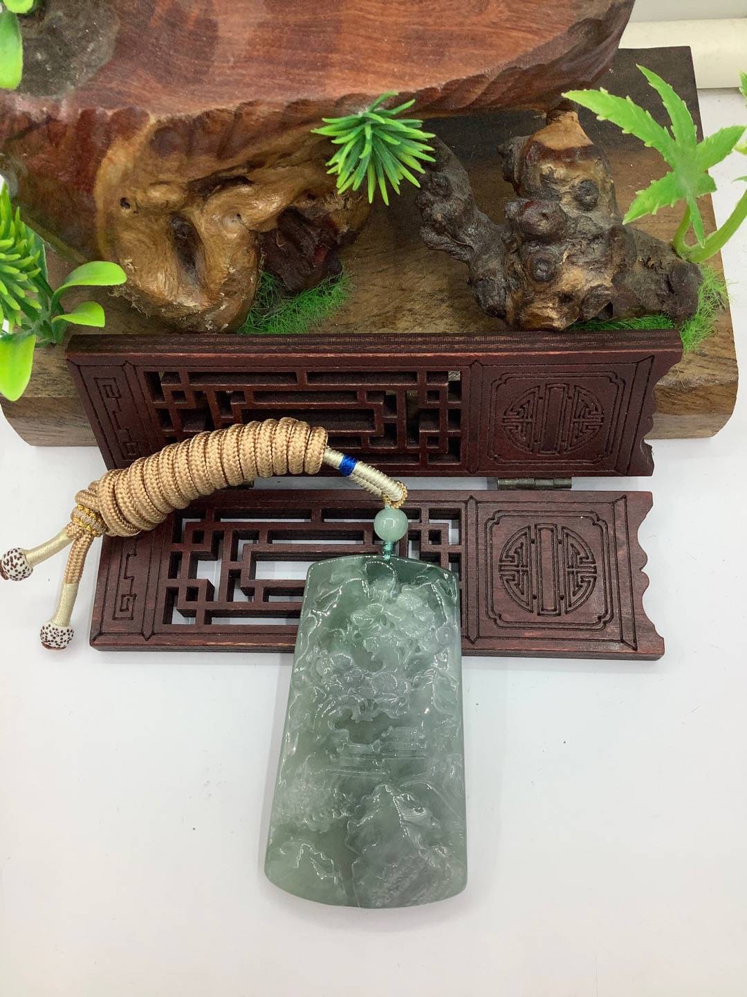 晴峦萧寺