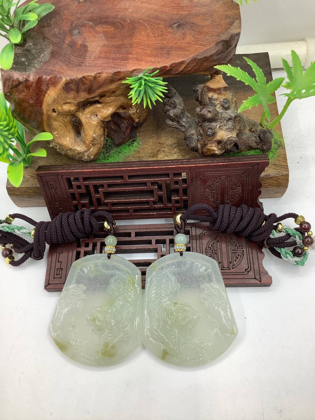虎虎生威