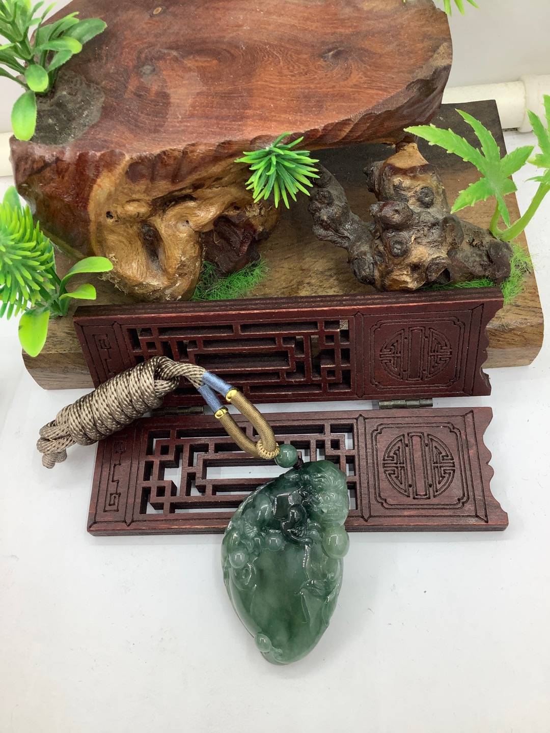 招财纳福