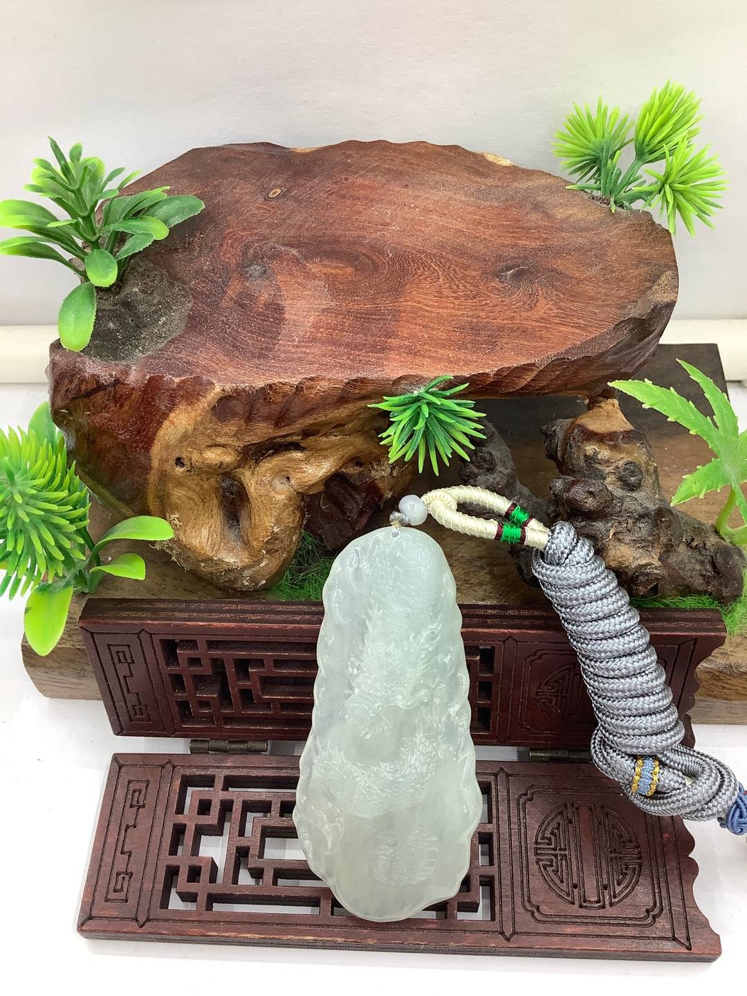 龙行天下