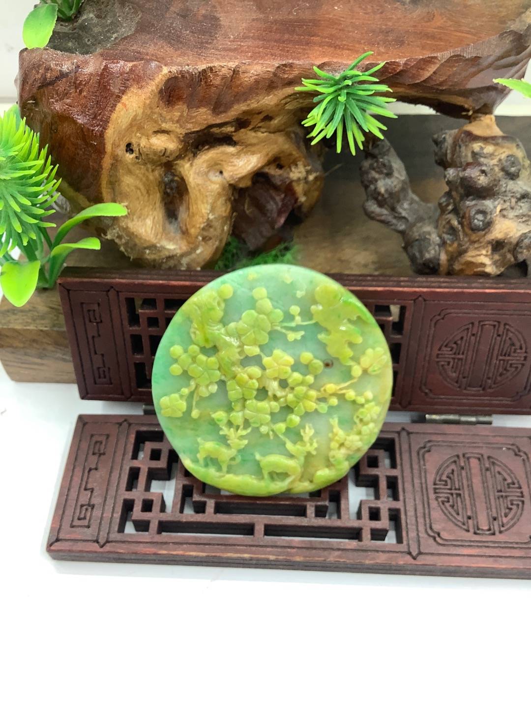 鹿梅同春