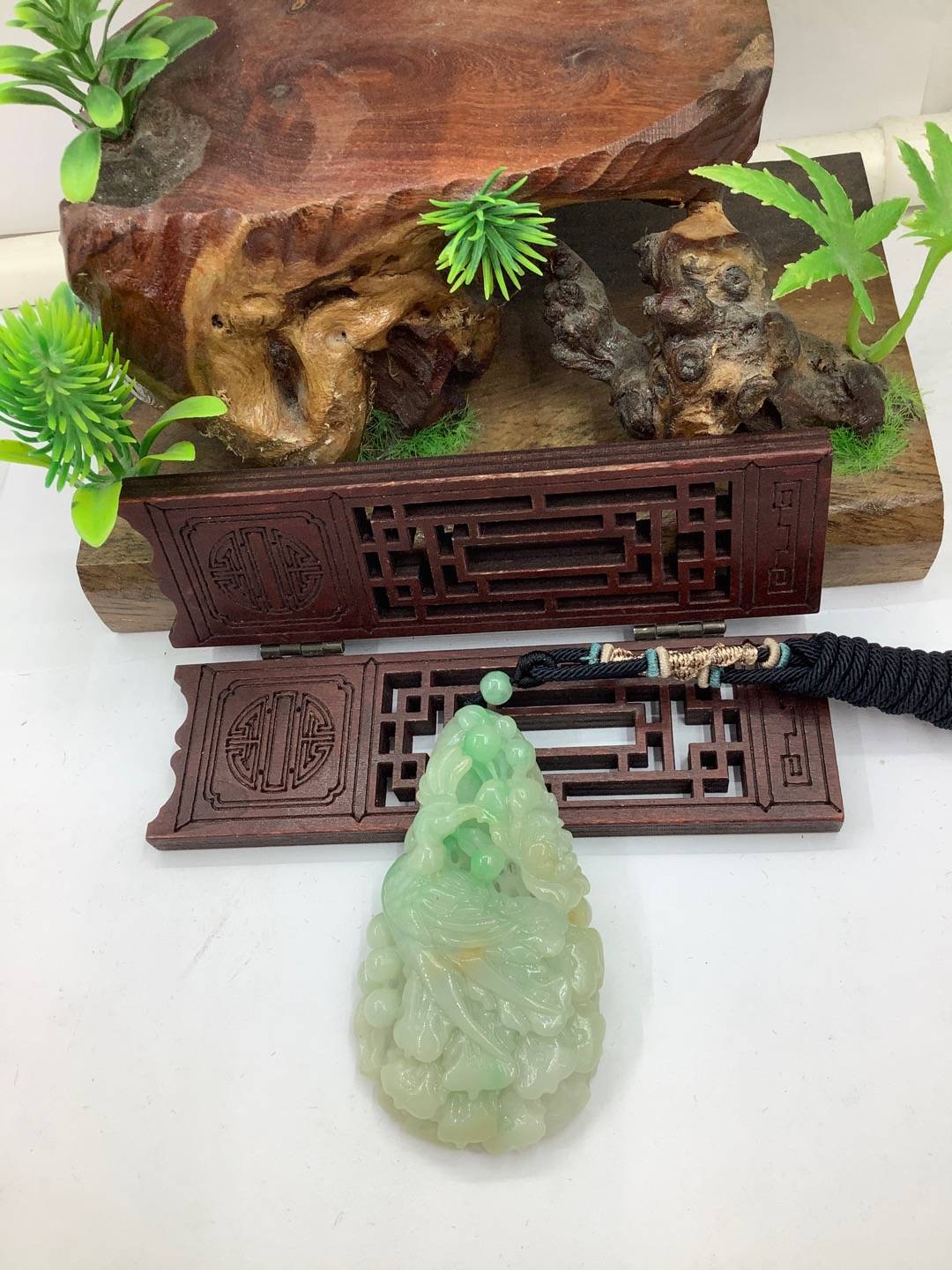 凤戏牡丹