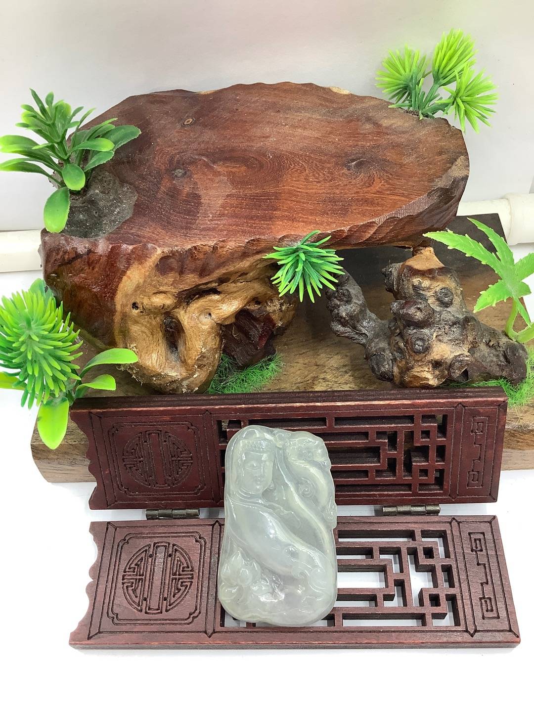 神龙护主