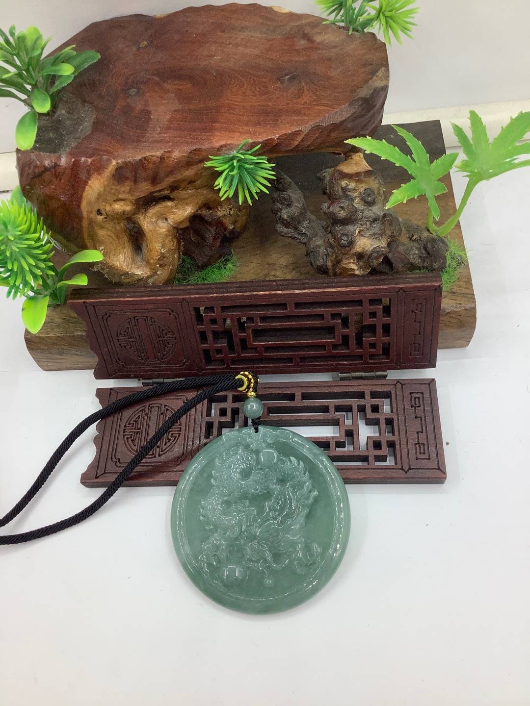 龙行天下