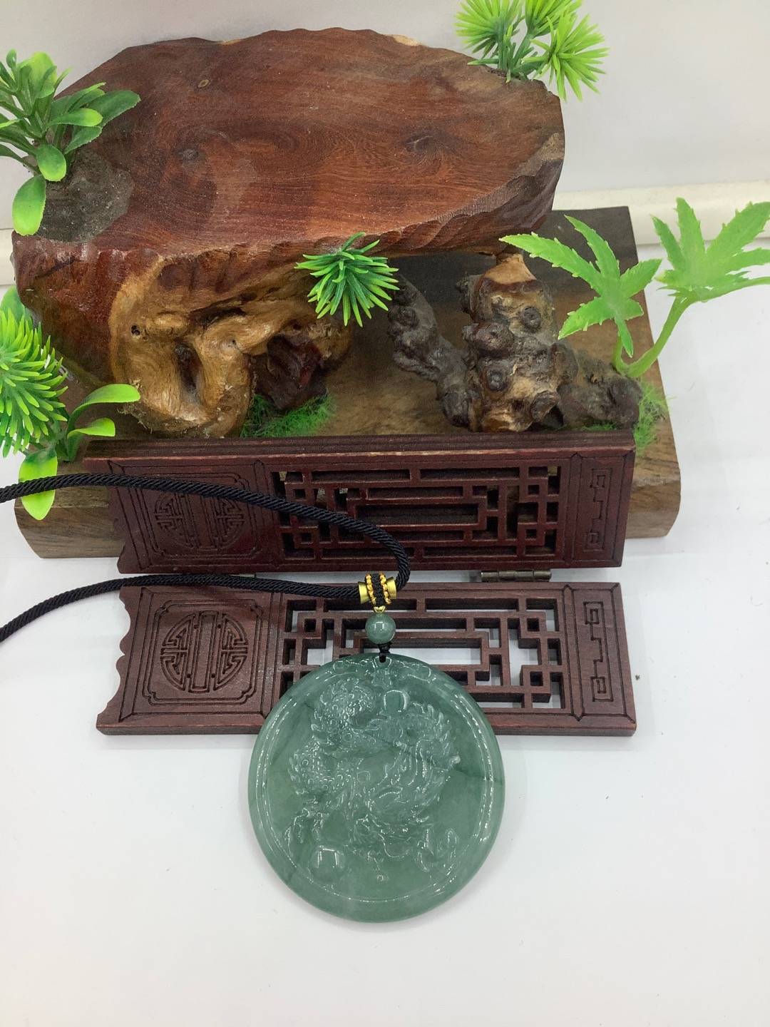 龙行天下