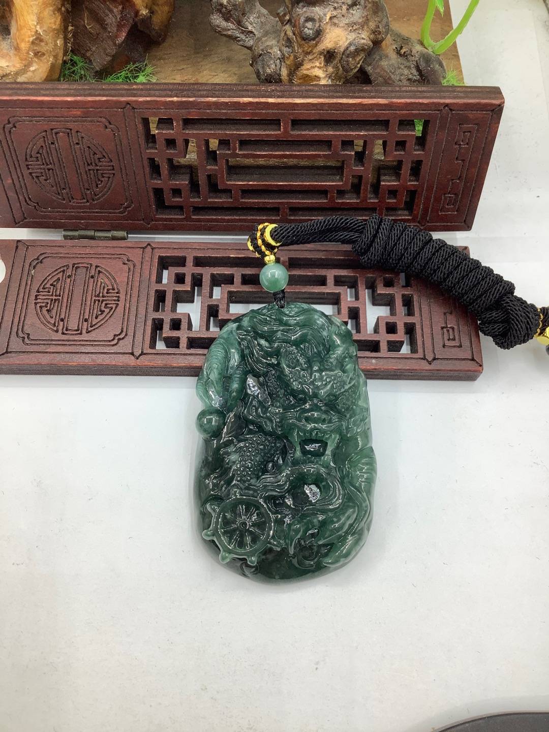 龙行天下