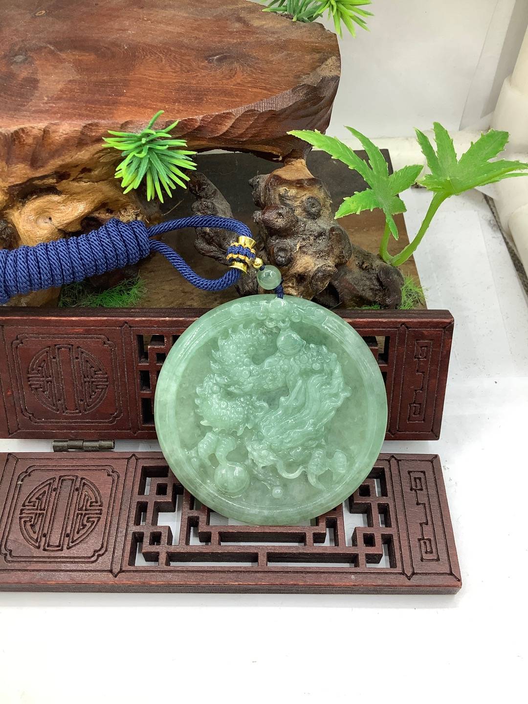 龙行天下