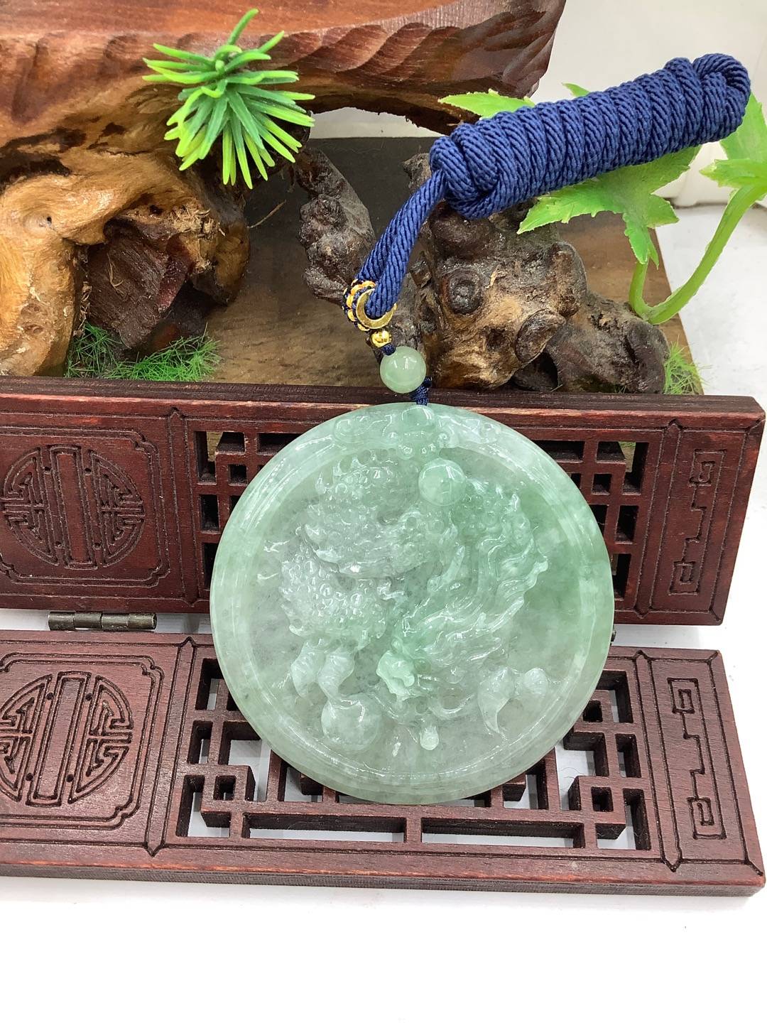 龙行天下