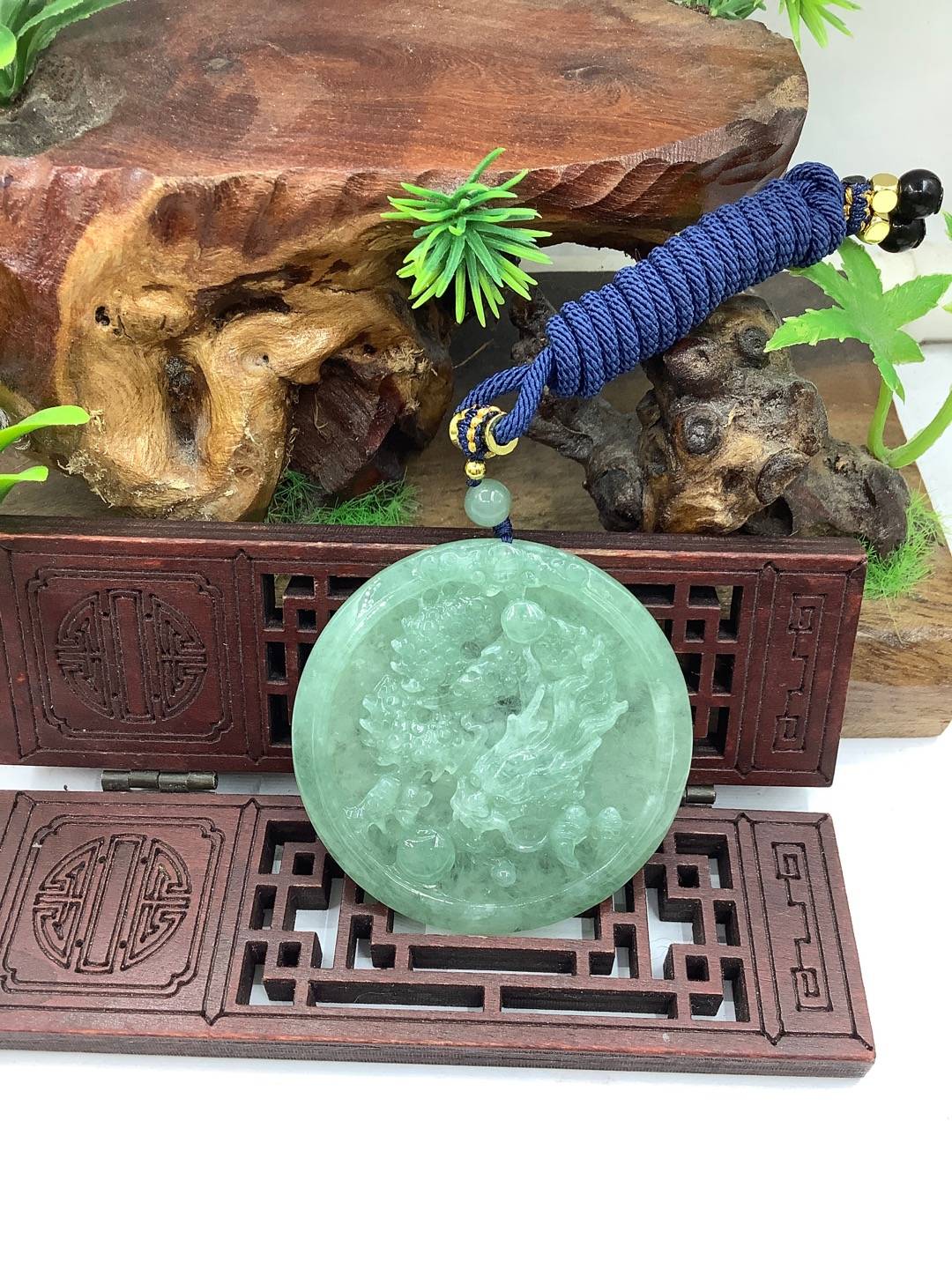 龙行天下