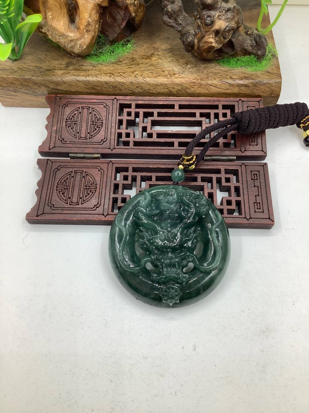 龙行天下
