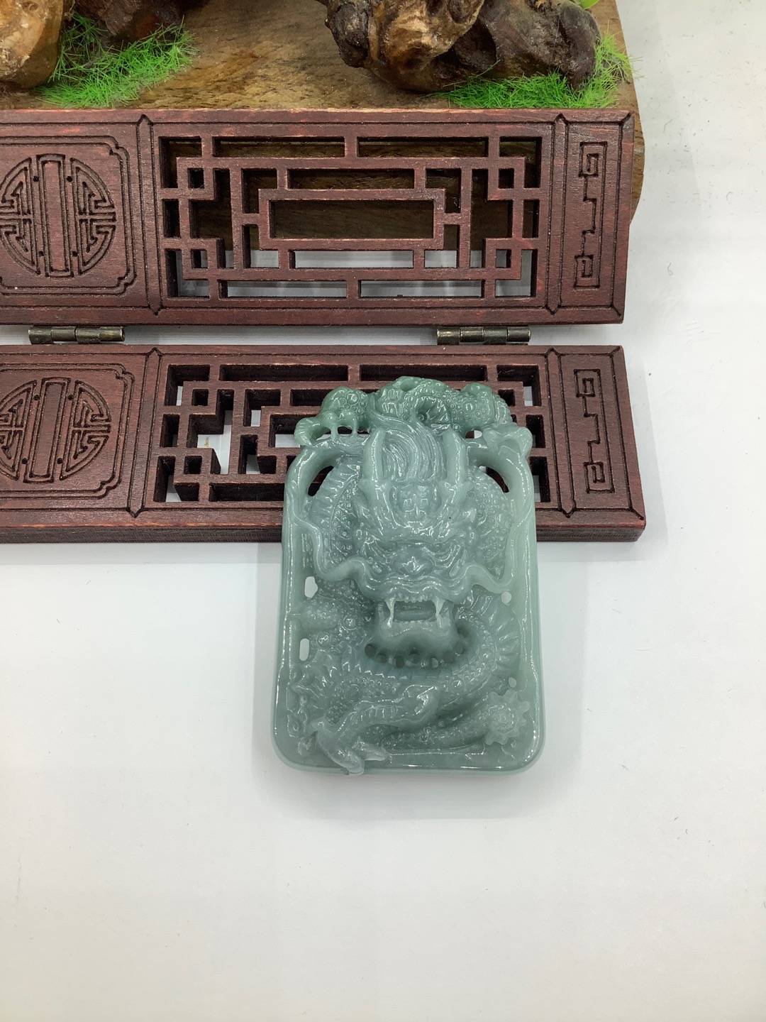 龙行天下