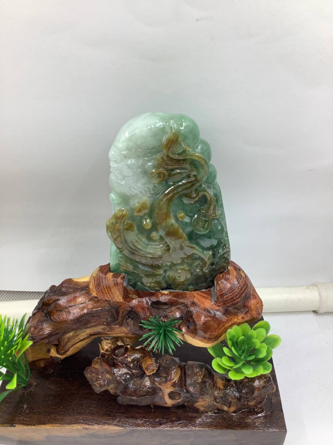 龙行天下