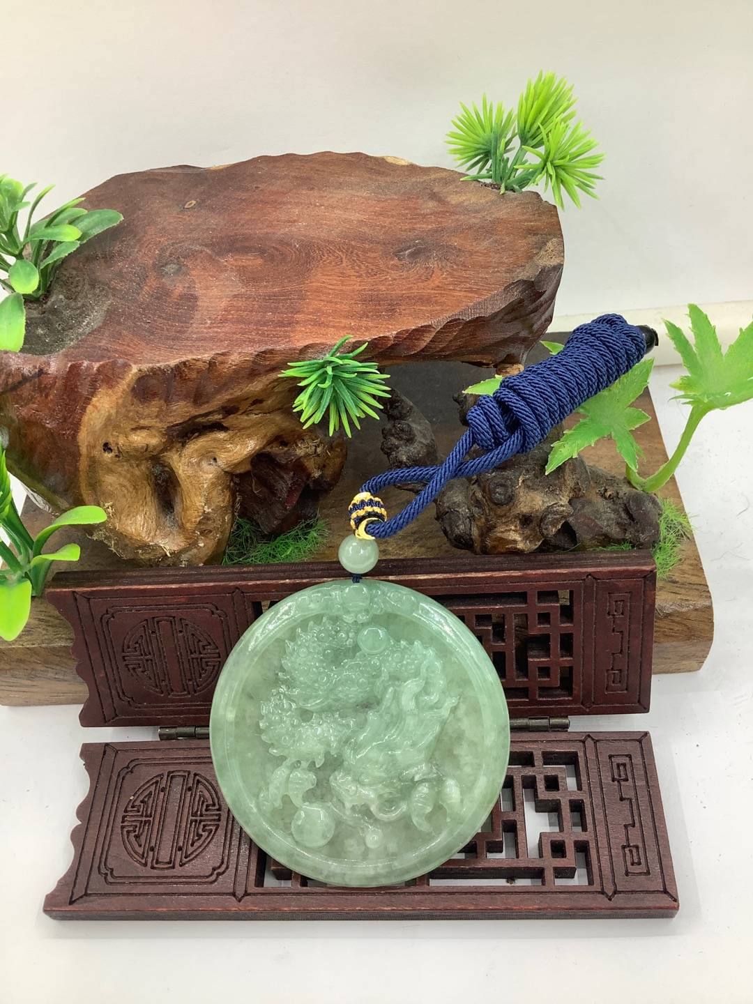 龙行天下